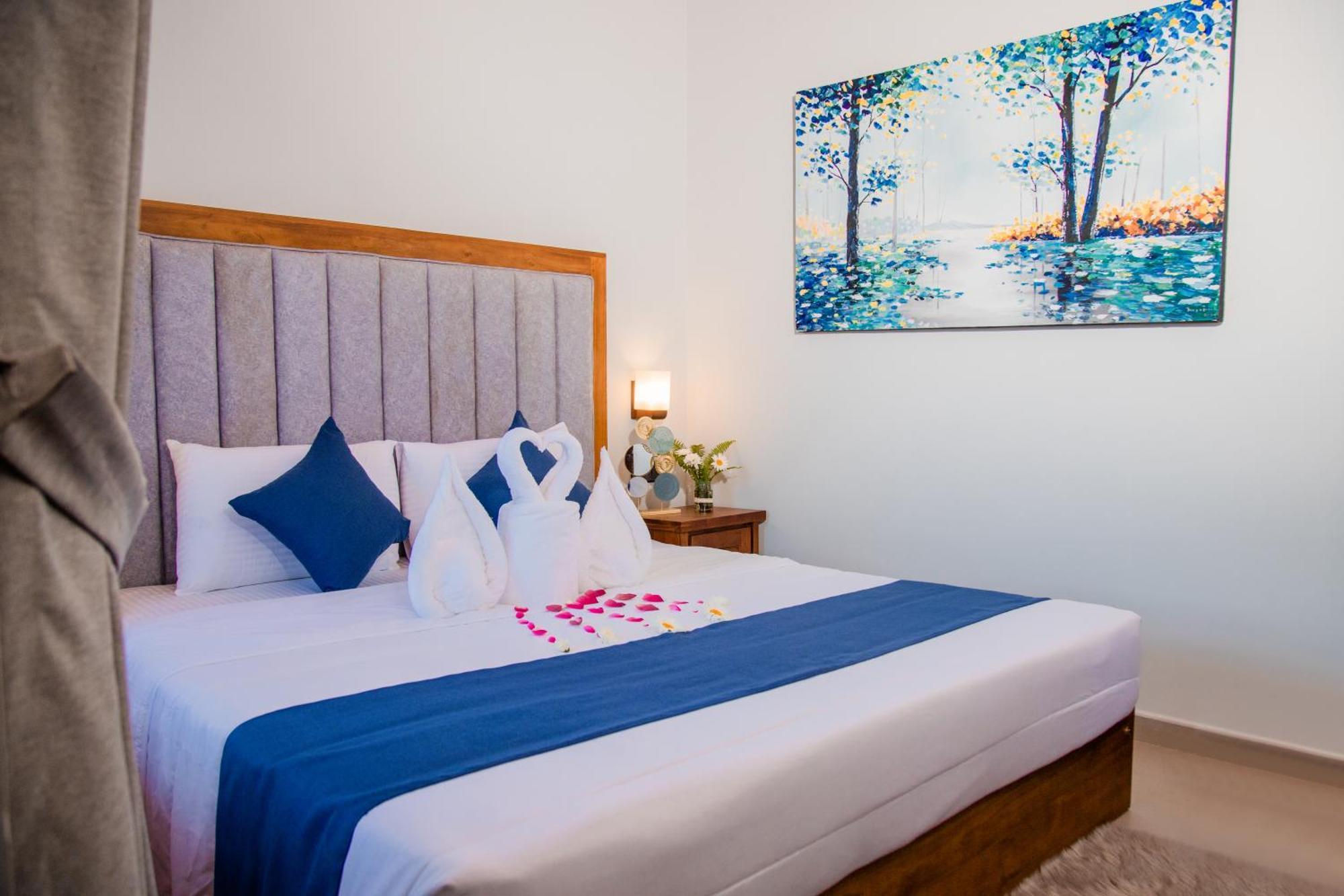 Golden Shower Inn Kandy Bagian luar foto